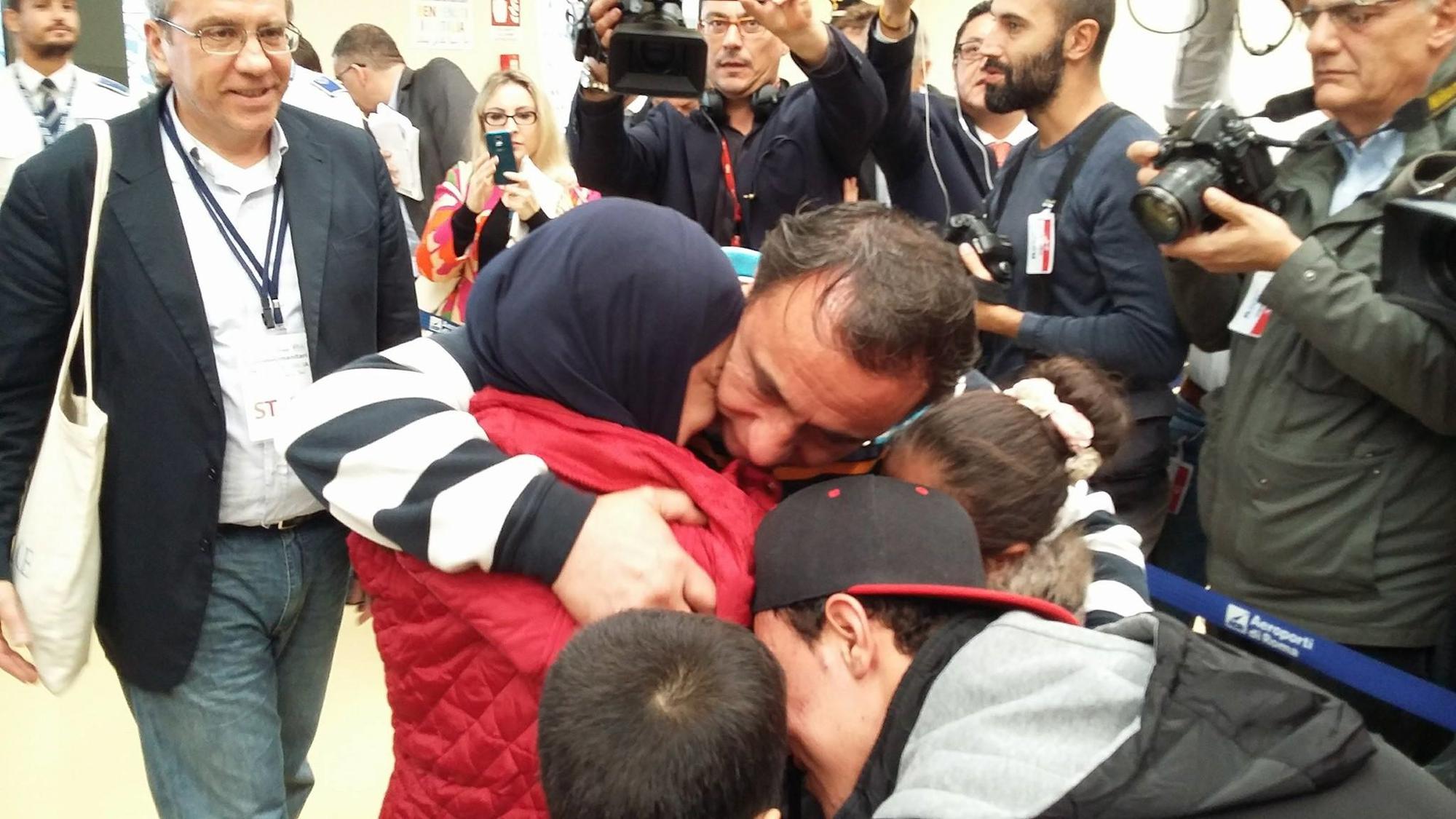 Enkele van de Syrische vluchtelingen die via een veilige corridor in Italië arriveerden © Sant'Egidio Enkele van de Syrische vluchtelingen die via een veilige corridor in Italië arriveerden © Sant'Egidio