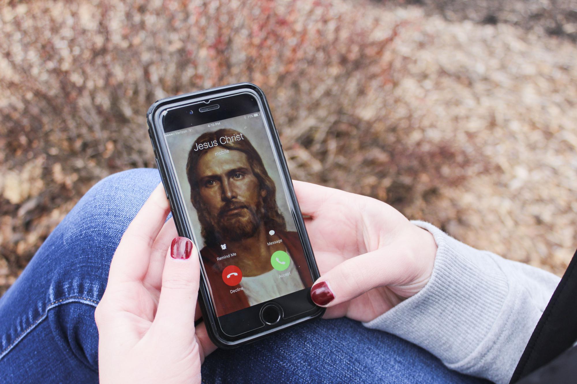 Twintigers en dertigers kopen geen krant meer, maar lezen het nieuws op hun smartphone, zegt journalist Patrice Favre © RR/Tertio Twintigers en dertigers kopen geen krant meer, maar lezen het nieuws op hun smartphone, zegt journalist Patrice Favre © RR/Tertio
