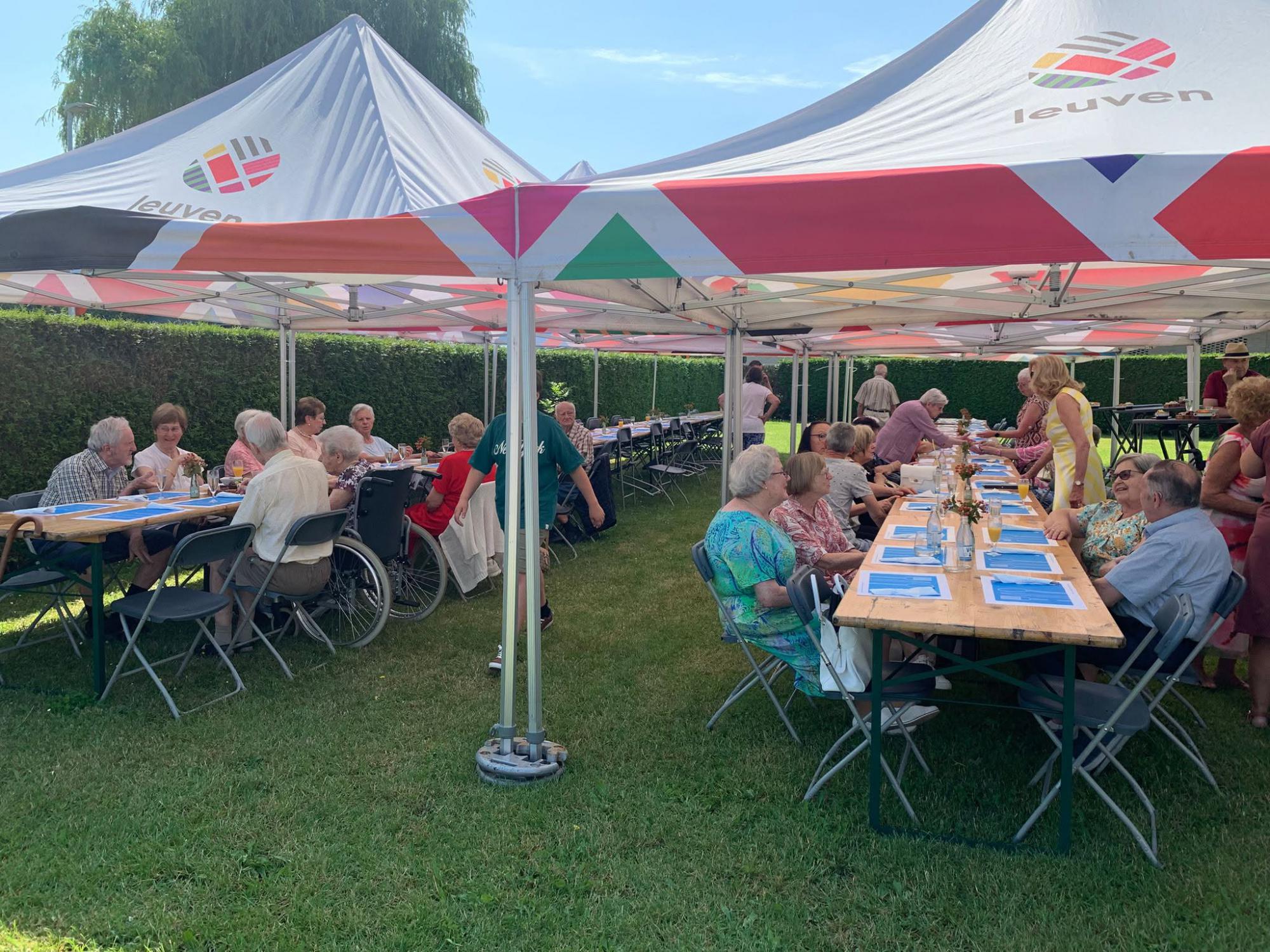 Zomerse Zondag brengt gemeenschap van Leuven-Noord samen