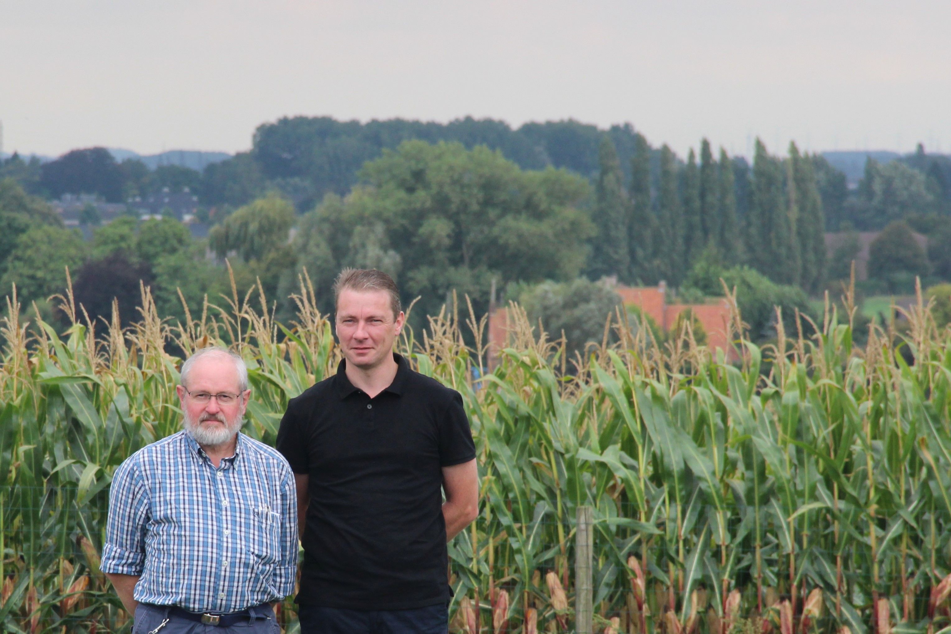 Jan Reynaert (links) en Davy Verkest vinden beiden rust in de natuur. © Liselotte Anckaer Jan Reynaert (links) en Davy Verkest vinden beiden rust in de natuur. © Liselotte Anckaer