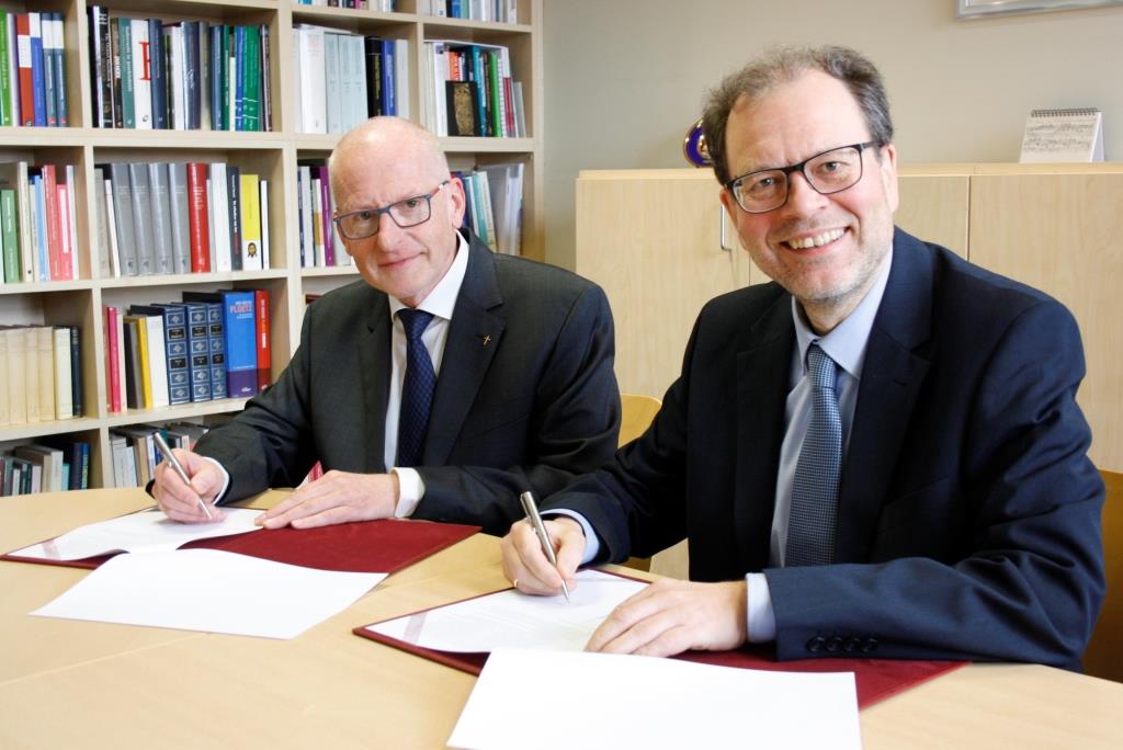 Eric Corthauts, voorzitter comité PEGO, en prof. dr. Andreas Beck, rector ETF Leuven © ETF Eric Corthauts, voorzitter comité PEGO, en prof. dr. Andreas Beck, rector ETF Leuven © ETF