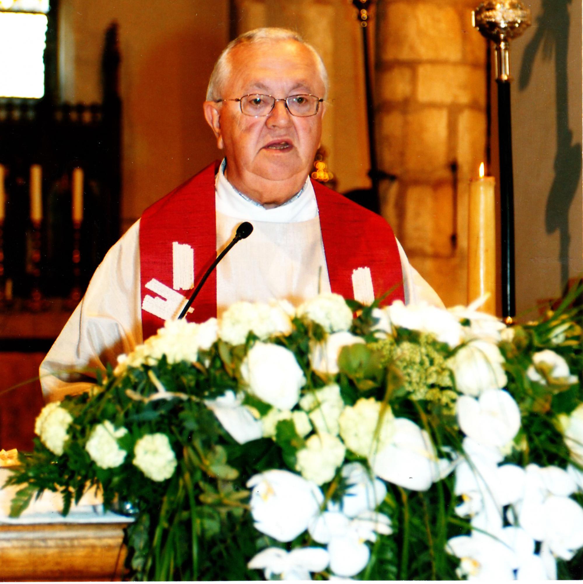E.H. Guido Huys (Overleden op 16 januari in Sint-Niklaas. Hij werd geboren in Lokeren op 30 januari 1938 en priester gewijd op 8 juni 1963.) E.H. Guido Huys (Overleden op 16 januari in Sint-Niklaas. Hij werd geboren in Lokeren op 30 januari 1938 en priester gewijd op 8 juni 1963.)