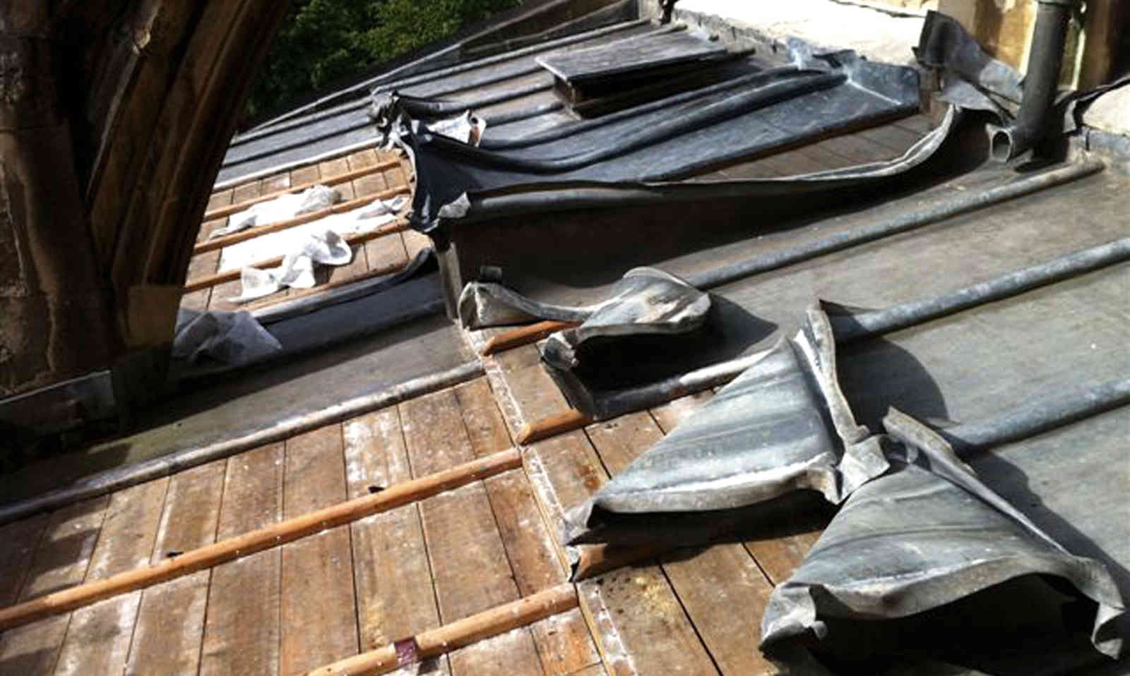 Ook lood is niet veilig voor dieven © allchurches Ook lood is niet veilig voor dieven © allchurches