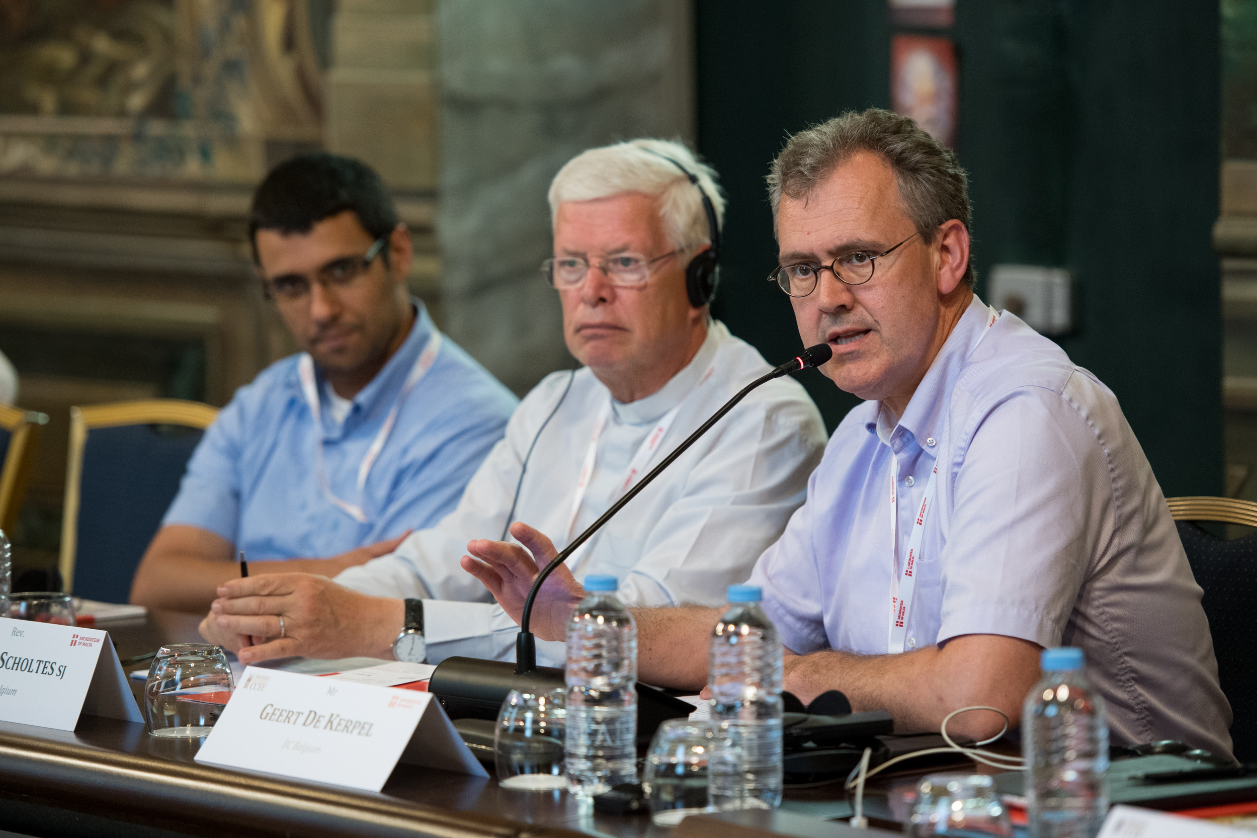 Geert De Kerpel en Tommy Scholtes, Nederlandstalige en Franstalige woordvoerders van de Belgische bisschoppenconferentie op de bijeenkomst in Malta © church.mt/photos Geert De Kerpel en Tommy Scholtes, Nederlandstalige en Franstalige woordvoerders van de Belgische bisschoppenconferentie op de bijeenkomst in Malta © church.mt/photos