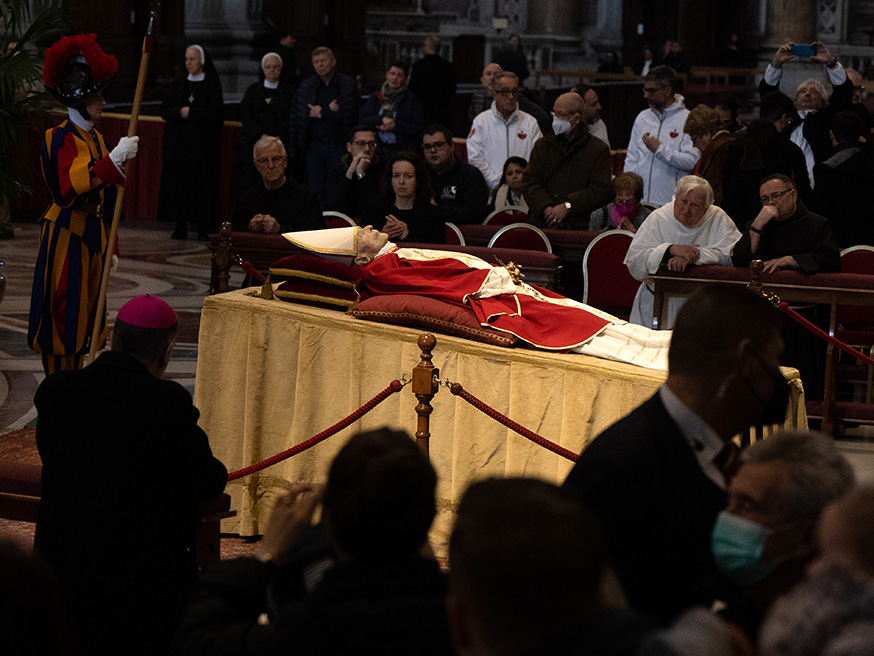 Pope Francis does not want to appear conspicuous after death