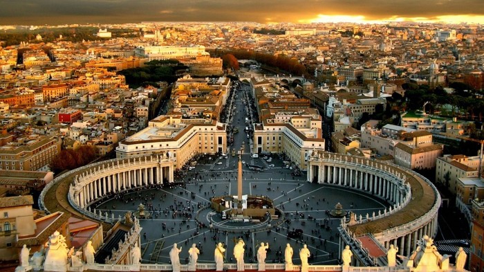 Het Sint-Pietersplein in Rome Het Sint-Pietersplein in Rome