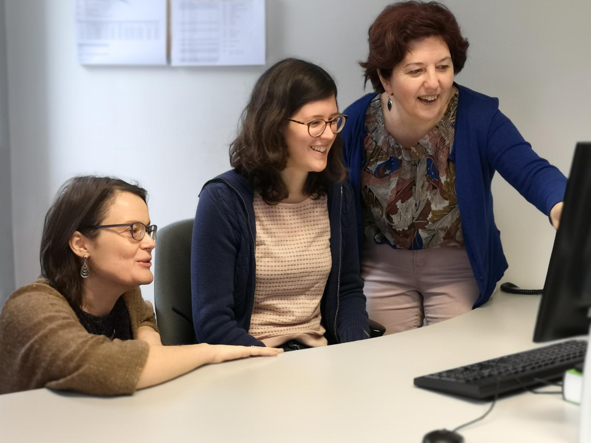 Van links naar rechts: Liselotte Anckaert, Marieke VanderSchaeghe, Tonia Noterman © Sim D’Hertefelt Van links naar rechts: Liselotte Anckaert, Marieke VanderSchaeghe, Tonia Noterman © Sim D’Hertefelt