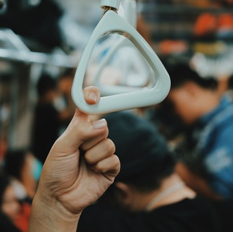 Houvast © Arif Riyanto, via Unsplash