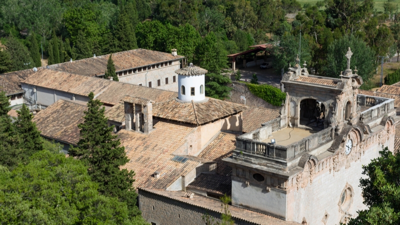 Het populaire bergklooster van Lluc in de Serra de Tramuntana © NN/Shutterstock Het populaire bergklooster van Lluc in de Serra de Tramuntana © NN/Shutterstock