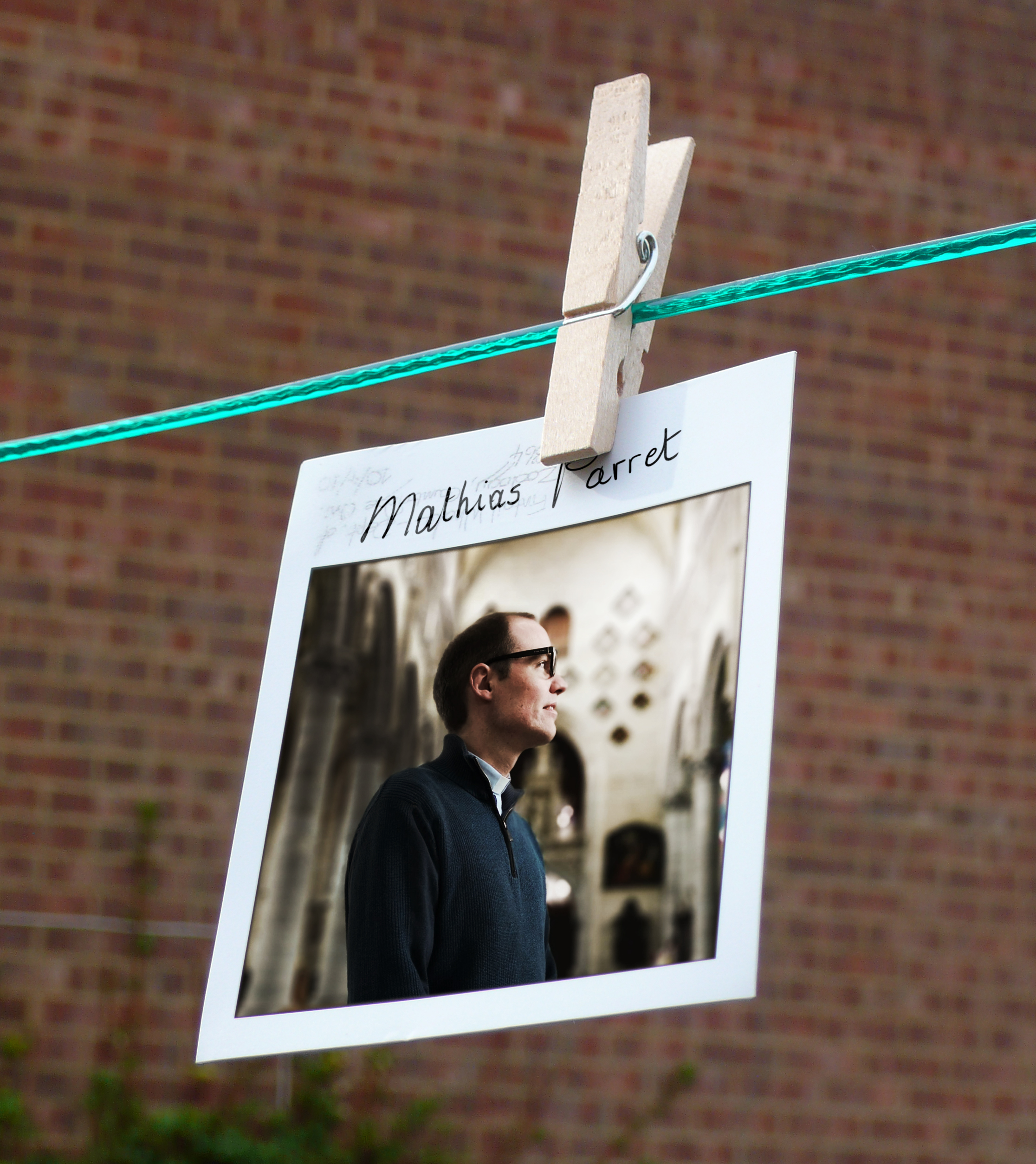 Mathias Parret, pastoor in Ieper © Portret en collage Sim D’Hertefelt, frame Tim Regan op Flickr Mathias Parret, pastoor in Ieper © Portret en collage Sim D’Hertefelt, frame Tim Regan op Flickr