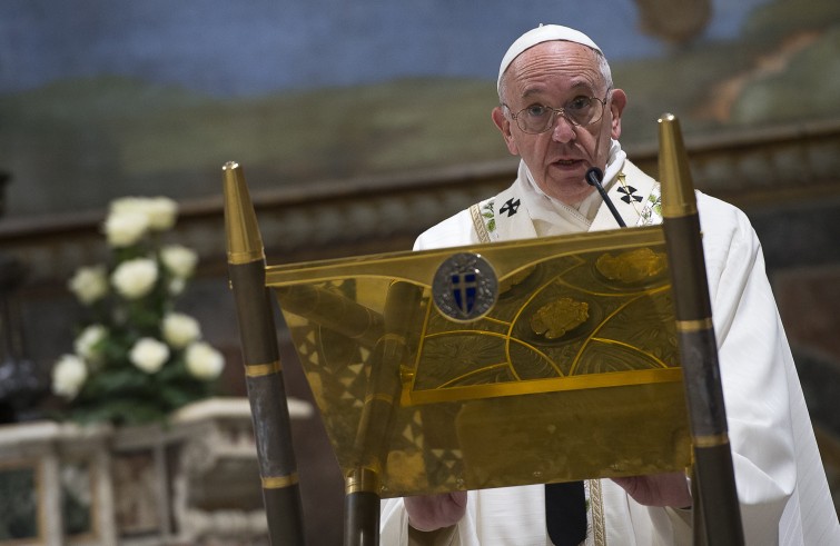 Paus Franciscus in zijn preek tijdens de doop van 28 zuigelingen © SIR Paus Franciscus in zijn preek tijdens de doop van 28 zuigelingen © SIR