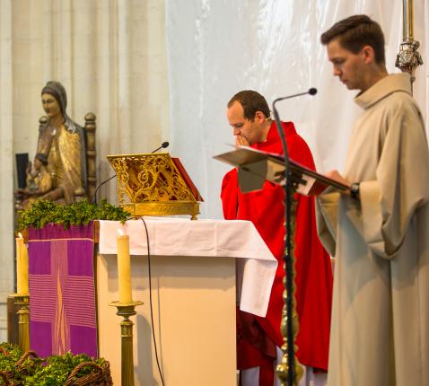 We beantwoorden het Woord van de Heer met zang, geloofsbelijdenis en gebed © Arnoud Verheyden