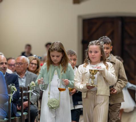 Eerste communie Herselt en Ramsel 2026 © Tom Broeckx