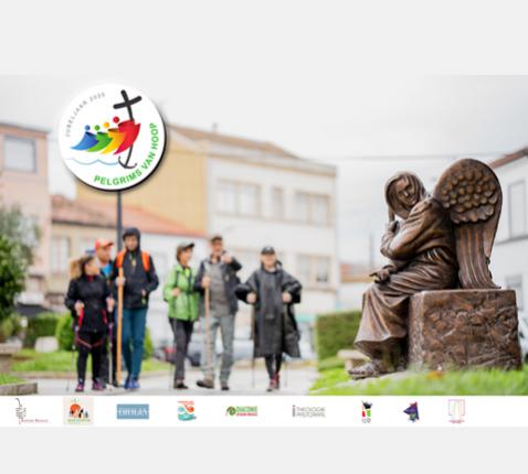 afbeelding affiche grondtoon 'Pelgrims van hoop' © Timothy Schmalz - Be Welcoming, Diocese of Lugo