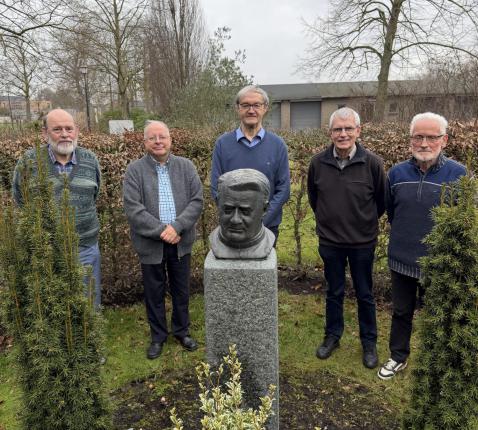 Het nieuwe provincialaat:Br. Theo Dielkens, P. Michel Coppin, P. Jos Houben, P. Gerry Gregoor, P. Thieu Cornelissen © Gerry Gregoor