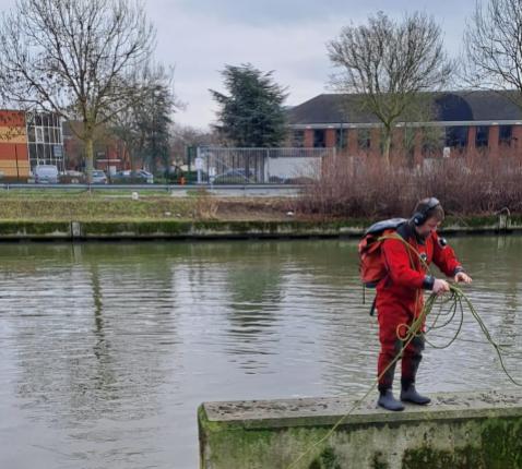 Redders van mensen © Guido Vandeperre Redders van mensen © Guido Vandeperre