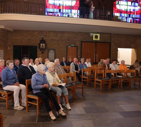 Sint-Aldegondisnoveen in de kerk van Zwevezele - Lof en ommegang 