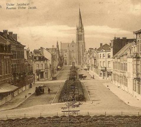 Victor Jacobslei met de Sint-Hubertuskerk 