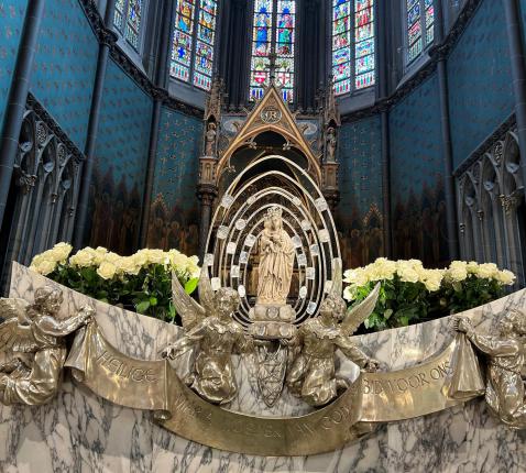 Miraculeus beeld Onze-Lieve-Vrouw van Dadizele © kerk in Moorslede