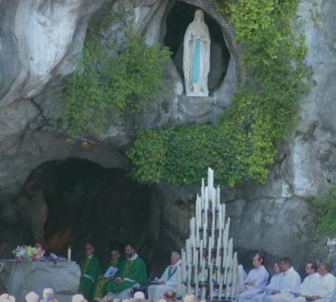 Bisschop Lode gat viering voor in Lourdes op 18 juli © Bisdom Gent, met dank aan Kris DV