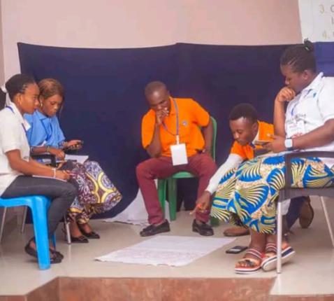 Congo In vredesclubs verenigen burgers zich om zich toe te leggen op verzoening © bron Africa Reconsiled