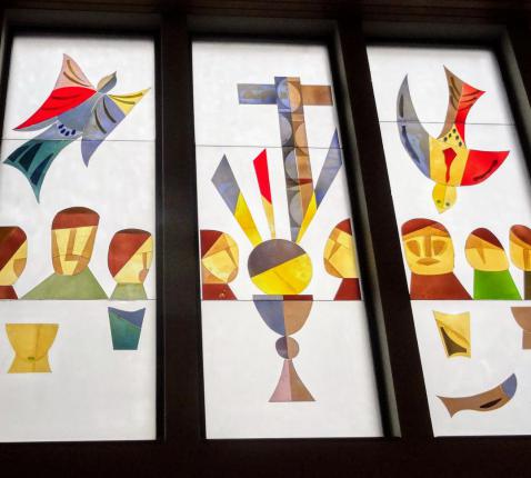 Glasraam Laatste Avondmaal Sint-Jozefskerk te Leuven © Pastorale zone Leuven aan de Dijle
