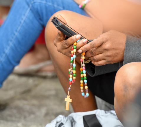 24 uren voor de Heer © equipes-rosaire.org