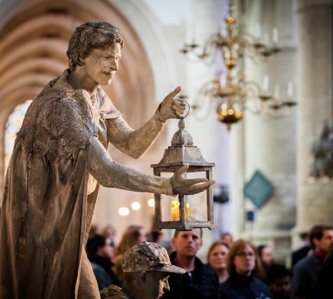 tegelbeeld Dolorosa wandeltheater © wandeltheaterdolorosa.nl 