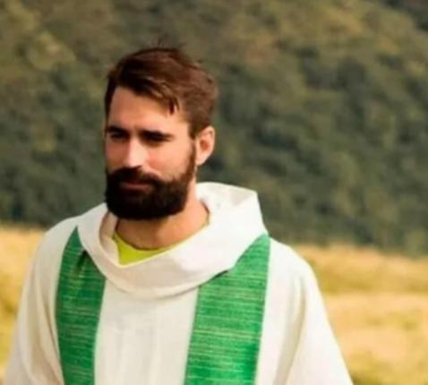 Don Matteo Balzano, een 35-jarige priester van het bisdom Novara, werd op 5 juli 2025 dood aangetroffen in de pastorie © Bisdom Novara