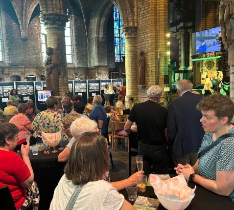 Een gezellige drukte op de openingsdag © Marco 