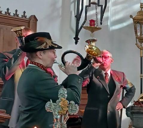 Jachthoorngroep Halali in Schoonbroek © Heidi Claessen