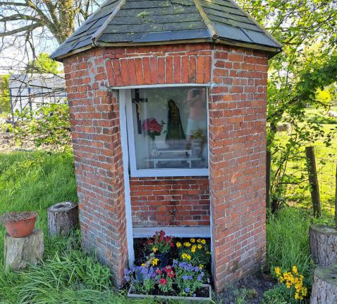 nog een mooi onderhouden kapelletje 