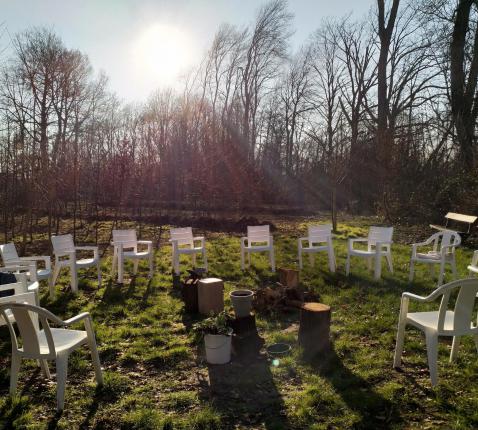 Vastenviering op de Avondweide van Hof Zevenbergen © Babs Mertens