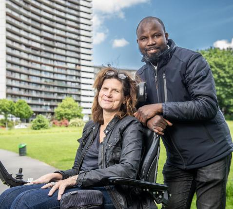 Nathalie Basteyns en Gustave Dikumueni. © Frank Bahnmüller