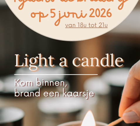 Een kaarsje branden op de braderij 