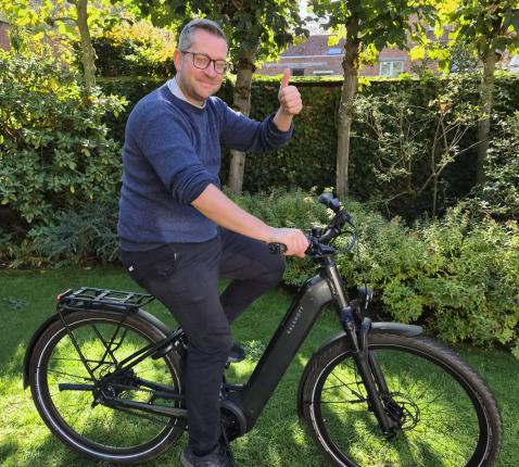 Pastoor Bart Goossens en fiets © Pastoor Bart Goossens