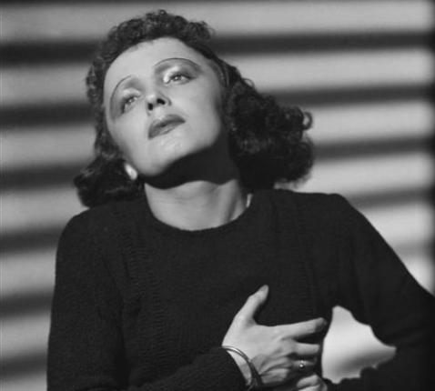 Edith Piaf in 1939 © Wikipedia