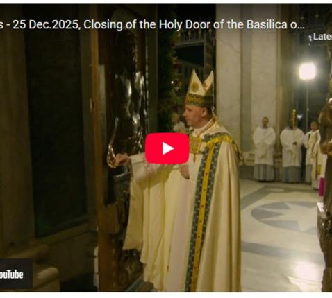 Eerste Heilige Deur gesloten © Otheo