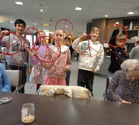 Vredevangers in het WZC 