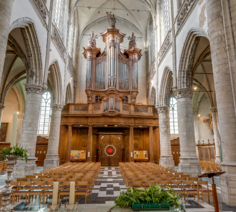 Op virtueel bezoek in de Sint-Martinuskerk. © Poppr.be