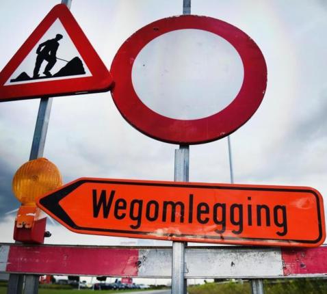 Wegomlegging © -