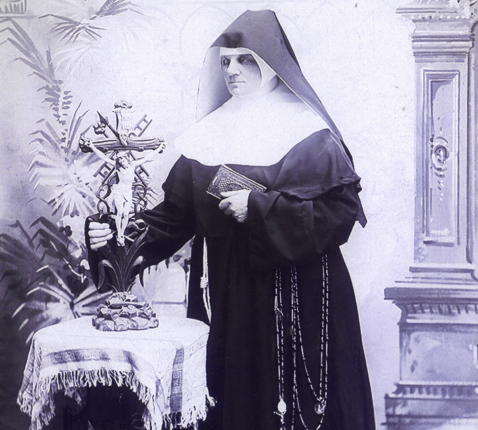 Een ongedateerde foto van Adele Brise in haar habijt van de Derde Orde van Sint-Franciscus © Nationaal Heiligdom van Onze Lieve Vrouw van Champion