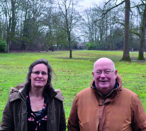 Elke Degreef en Bert Lodewijckx bundelden ervaringen en verhalen uit de spirituele zorg in ‘Zeven kruiswoorden’. © Elke De GHreef