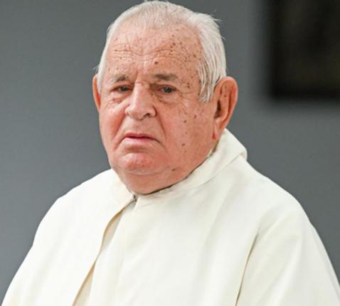pater Louis Damen © foto website uitvaartondernemer