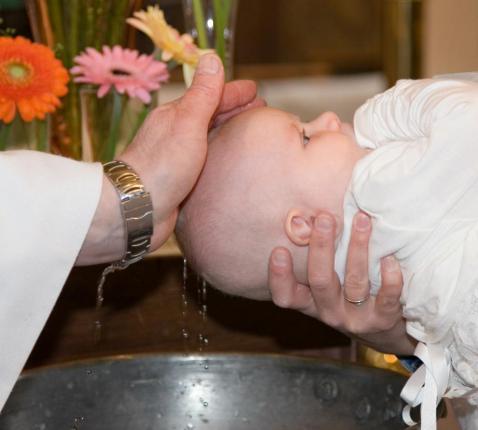 gedoopt worden 