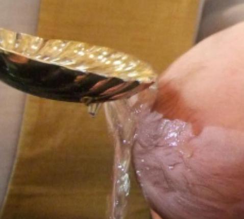 Dopen met water © Pastorale Eenheid Heilige Augustinus