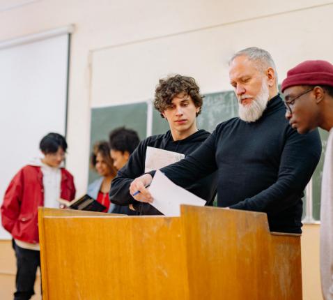 ‘Wat in de godsdienstles gebeurt, is echter geen debat, maar een dialoog - een empathische dialoog.’ © Pexels