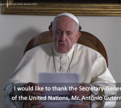 In een videoboodschap aan de deelnemers aan de VN-klimaattop in New York riep paus Franciscus alle landen op meer te doen tegen klimaatverandering © VaticanMedia
