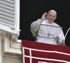 Paus Franciscus tijdens het Angelusgebed © Vatican Media