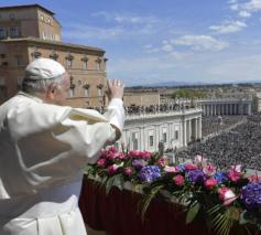 Paus Franciscus tijdens zijn 'Urbi et orbi'-zegen op paaszondag 17 april 2022 © VaticanNews